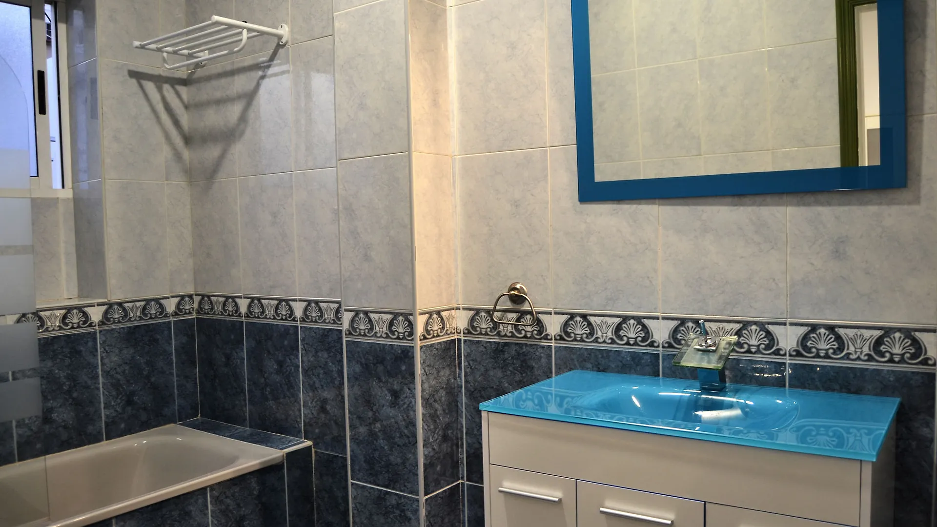 Apartamentos Marques De Guadiaro 1 Malaga Apartment